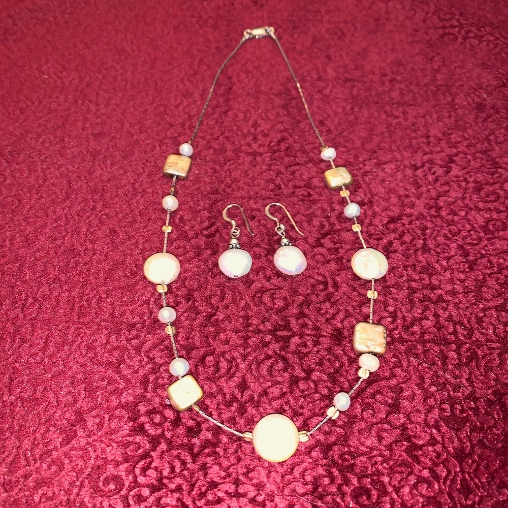 Freshwater Pearl Necklace and earrings set